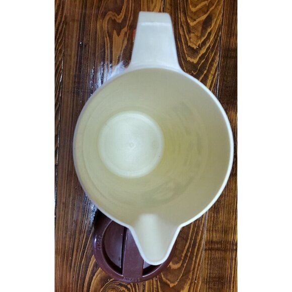 Vintage Montgomery Ward & Co. Tan and Brown 2 Quart Pitcher Advertising Catalog - Picture 10 of 13